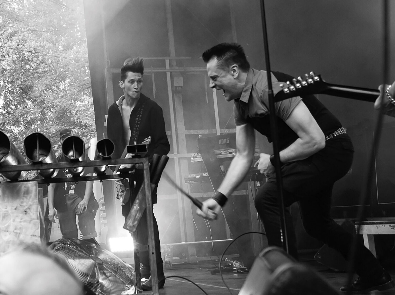 Body to Body Ten Tracks That Tell the Story of Electronic Body Music